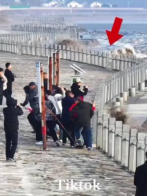 #qiantangriver#China#f y p#viral#tiktok#ocean#sea#storm#flood @YunPu  @YunPu  @YunPu @Nature @oceanlife-fishing 