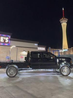 FLATBED GANG ☑️ #BMS #ford #f450 #bradfordbuilt #flatbed #hauler #sema #lasvegas #tis #gridironbumper #bamf #BMSFAM #BMSTRUCKS #BMSOFFROAD 