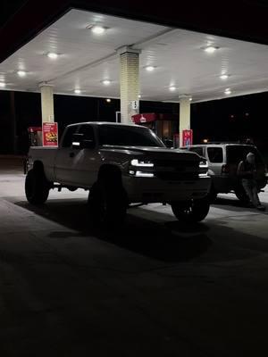 What’s this? A white dirtymax added to the fleet? 2025 gonna be crazy!! 👀🔥 #chevrolet #chevy #lifted #liftedtruck #silverado #femaledriven #leadbyexample #tennessee #roundbody #watchme #builtnotbought #overworkedandunderpaid #autotechnician #fcklightbars #hornblasters #skaraudio #customoffsets #ambassador #truck #vroomvroom #bluecollar #protec #girlswhodrivetrucks #arkon #wides #24x14 #kryptonite #wideloadempire #wideopenthrottlesupply Sponsors: @fcklightbars  @FCKLightBars Official  @wickedlyboosted  @HornBlasters  @No Limits LED Lighting  @Custom Offsets  @Wide Load Empire  @Customs Unlimited  @Dirty Diesel Supply LLC  ———————————————— Discount Codes:  FCKLightbars: DIRTYBLONDEZ71 Custom Offsets: DIRTYBLONDE_Z71  Wide Load Empire: DIRTYBLONDEZ71 Customs Unlimited: TEAMCU71 Dirty Diesel Supply: DIRTYBLONDE_Z71 ————————————————