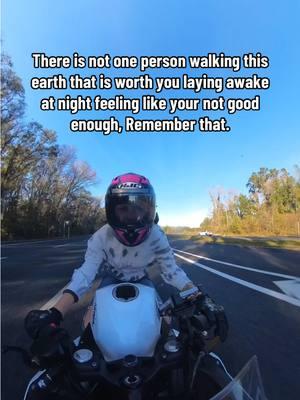 Go play in traffic , it’s fun I promise 😮‍💨🤣 #fypシ #fypage #fyp #motorcyclelove #2wheels1love #livewithoutfear #shinysideup #fypp #girlthings #crashout 