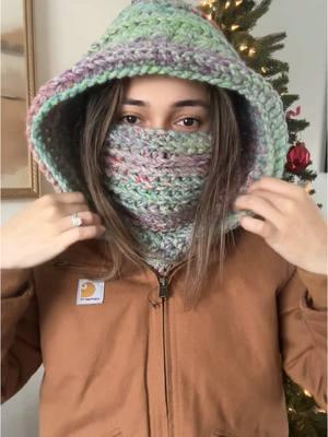 You must make this for the cold weather! #crochet #crocheter #crochetwithme #crochetcowl #crochethood #crocheting #crochetera #crochetmom #crochetera #crochetersoftiktok #crochettok #crochettiktok #fyp #crochetwinter #crochetpattern #wintermakes #freezingweather 