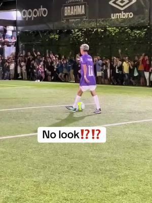 Nah that’s crazy👀#risingballers #fyp #wholesome #footy #tekkers #brazil #footballtiktok #viralvideos #footytiktok #MLS #tekky #foru Via(@PubitySport )