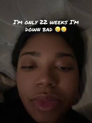 Send help 😭😭😭😭#trending #foryou #viralvideo #pregnanttiktok #MomsofTikTok #pregnant #imitationcrab #backpain 