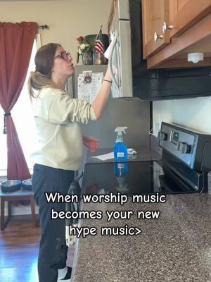 I am NOT a singer, but how can you not attempt to sing when worship music comes on?🙌🏽 Worship music has been my dr*ğğğ lately. It’s the only music that has been motivating me to do anythingggggg. ##christian##christianity##sahm##marriage##husbandandwife##fyp##highschoolsweethearts##MomsofTikTok##militaryfamily##milso##teenprenancy##2under2##grwm##workingmom##cleaning##controversial##momtok##milsotok##teenmom##teenpregnancies##husbandwife##militaryfamily##militarywife##sonographystudent##sonography##college