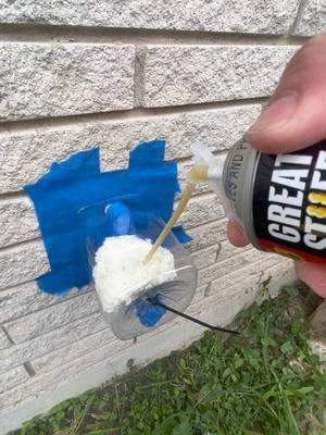 Best way to protect your faucet from freezing #outdoor #faucet #idea #freeze #winterstorm #DIY #spray #foam #insulation #aussie 