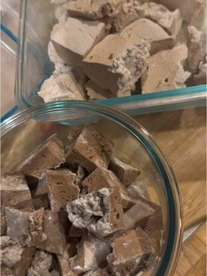 How to make homemade marshmallows with marshmallow root and no preservatives.#marshmallow #homemade #medicinal #medicinalplants #marshmallowtreats #nopreservativesadded #DIY #tgpietila #fyp #fypシ #garden  #cooking #hotcocoa #smores 