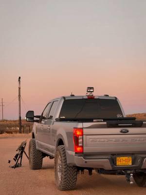 Pothole + go light = 💥 #godisgreat #bubbatruck🌾 #fypシ #viral #leveledon38s #toyo #mudtires #leanin #1000stars #ford #real 