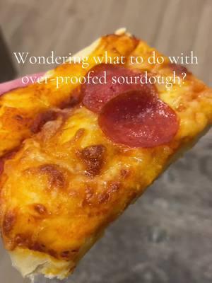 Such an easy and amazing meal idea 😍 annnnnnd it’s gut healthy! #fyp #sourdough #sourdoughfocaccia #sourdoughpizza #homemade 