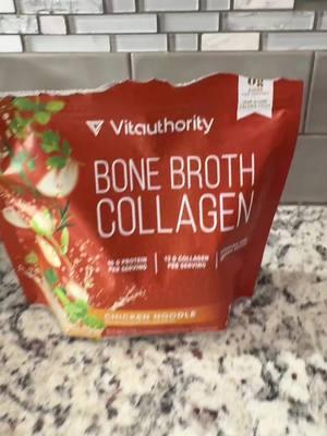 Need something to fill you up and keep you warm?!? 🥶 #bonebroth #bonebrothbenefits #vitauthority #vitauthoritycollagen #foodies #protein #collagen #healthy 