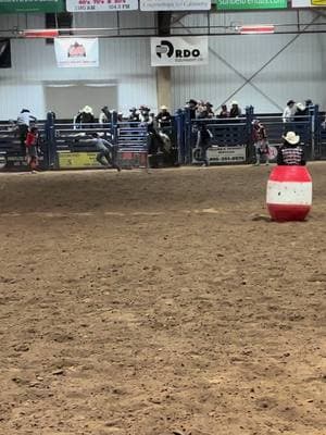 2025 not off to a good start 🤣#cowboychannelbar #PRCA #NFR #bestbullrider #vairlvideo #PBR #trump 