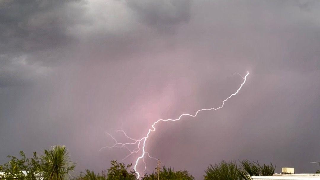 Part 3 of 3! Clearing out my phone & thought I’d show still frame shots of the lightning strikes I caught on video for our AZ Monsoon season 2024! When you watch the videos you don’t always see the amazing shapes of the strikes so I thought I’d share before I transfer them off my phone! Monsoon season brings me so much joy!!! I can’t wait for our 2025 season!! Enjoy!!! #monsoon #ilovemonsoons #storms #rainbow #doublerainbow #grateful #blessed #thankful #frommyfrontdoor #az #arizona #desertsouthwest #vailaz #vailArizona #peaceful #relaxing #Summer #2024 #azviews #arizonaviews #sonorandesert #pink #orange #yellow #sunset #sunsets #sun #azsunset #arizonasunset #azlife #grandcanyonstate #azliving #southernaz #southernarizona #monsoonseason #wow #beautiful #beauty #arizonamonsoons #thesky #beautifulsky #gorgeoussky #clouds #lightning #lightningstrike #lightningbolt #lightningtime #rain #rainstorm #storm #tucsonmonsoons #tucsonmonsoons2024 #sunsetlover 