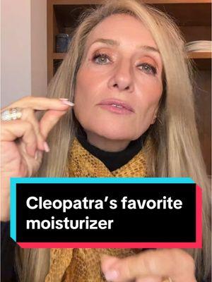 #creatorsearchinsights #cleopatra #naturalmoisturizer #naturalskincare #oliveoilskincare #oliveoil #skinhack #fyp #foryoupage 