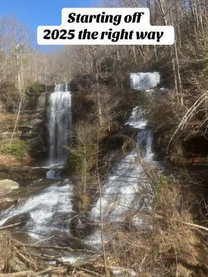 I highly recommend a waterfall hike as soon as possible.  #travelvlog #roamfree #roamfreewithus #waterfall #newyearsresolution #newyearsday 