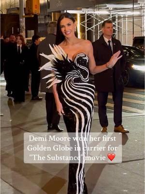 Well deserved, Demi 😍 #demimoore #demimooresupremacy #thesubstance #thesubstancereview #goldenglobes #goldenglobeswinners #goldenglobes2025 #celebrity #celebstyle 