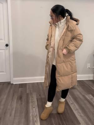 The CUTEST winter coat and boots from TikTok shop! So affordable and SO WARM🤎 #tiktok #shop #coat #puffercoat #winterfashion #boots #midrise 