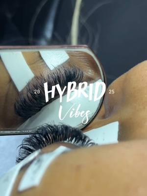 Hybrid Lash Queen 💜 #viral #foryoupage #abcxyz #hybridlashes #hybridwork #dallasesthetician #cedarhilltx 