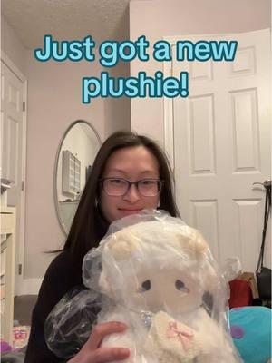 This plushie is so cute! #plushie #lamb #lambplush #lambplushie #plush #stuffedanimal 