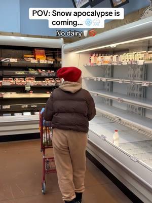 62 million people at risk😱❄️ The strongest winter storm of the season is about to hit - store shelves are already empty😳 Pro tip: Stock up on essentials in advance before it’s too late! 🛒 #WinterStorm #SnowStorm #SevereWeather #StormPrep #EmptyShelves #StockUp #EmergencyPreparedness #StaySafe #WeatherAlert #Snowpocalypse 