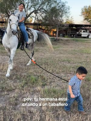 Benny Gael te amo 💙 el quiera pasear a su tia en el caballo 😭🥹🐴🤠  #romanticizeyourlife #foru #paratii #latina #foryoupage #caballero #sundayfunday #sunday #tia #tiasbelike #tiasboy #auntiesbelike #auntiesboy #nephew #sobrino #paratii 