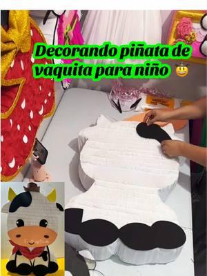 Decorando piñata de vaquita #howtomakeapinata #piñatamaker #diypiñata #piñatatips #custompinata 