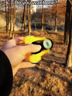 Do you want one?#fyp #edc #edcgear #slingshot #fidgetspinner #toys #tiktok_usa #coolgadgets #gadget #hakatoy #SmallBusiness #tiktokmademebuyit #amazonfinds #goodthing #decompression #outdoorgear #coolstuff #newrtending 