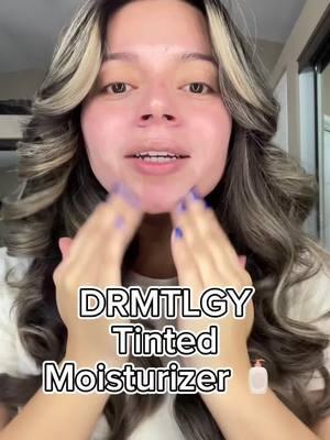 Amigas today I wanted to share another great option for tinted SPF! This is the physical tinted moisturizer with SPF from @DRMTLGY - the results speak for themselves, it is a great option for all skin types 🤌🏻😄 #tintedsunscreen #tintedmoisturizer #tintedspf #unevenskintone #skincarehacks #skincaremakeup #drmtlgy #drmtlgytintedmoisturizer 