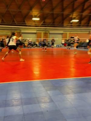 #hitting #score #tourney #redlandsrendezvous #redlands #okc #jetvolleyball #simplythebest #follow #club #volleyball 