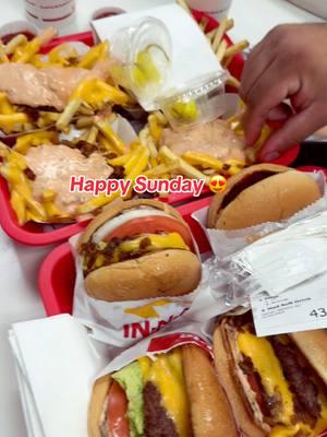 IN-N-OUT 😜per My babies Request 😍#innout#cocinacerrada#señoraera#fypシ #contentcreator #domingofamiliar#Happysunday#mommyof3#MomsofTikTok #fypツ 