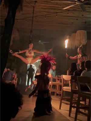 BAK’ ⭐️⭐️⭐️⭐️⭐️ The best restaurant in Tulum! Service/experience/food/atmosphere 10/10 👌🏼🤌🏼 #tulum #mexico #fireshow #bak 