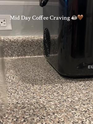 So yummy 😋😋 Finally got an ice maker and was so excited for it 🙂‍↕️🤎 #coffee #icedcoffee #icemakermachine #nuggeticemaker #nuggeticemachine #euhomyicemaker 