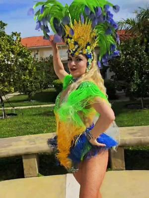 #brasil #carnaval #miami #clasesdesamba #carioca #sambanope #argentina #melissatorres 