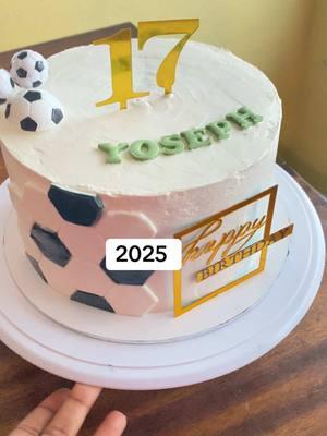 The 1st birthday cake for 2025 #shewaethiobaking #creatorsearchinsights #fyp #habeshatiktok #ethiopiantiktok #habeshafood #ኬክ #habeshacake #viral #customcake #soccercake #17birthday #birthdayboy #birthdaycake #footballcake #vegancake #veganbirthdaycake #reels