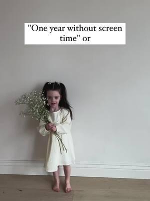 I should say "low" screen time, zero is impossible haha but we've had a really good year. That's all ♥️♥️ #screentimehacks #screenfreeplay #parenting 