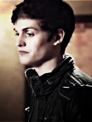 I miss active era of the fandom #isaaclahey #isaaclaheyedit #danielsharman #danielsharmanedit 