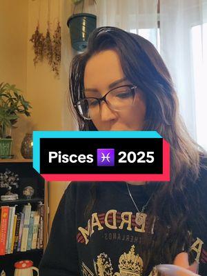 Pisces ♓ 2025 Tarot & Oracle Reading ✨️ Good for all Pisces placements Sun, Moon, Rising, and Venus 💫 Personal readings at the link in my bio 📚 Check out my YouTube ➡️ The Cosmic Rose & Follow my Instagram before tiktok gets banned in the U.S on January 19th ‼️ #pisces #tarotok #tarotfyp #tarottok #tarottiktok #witchtoktarot #tarotmessages #tarotcommunity #witchtoker #piscestarot 