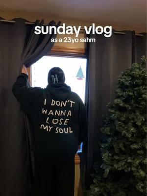 happy monday!! why was i shopping in -12 degree weather 😭 • • • #christianmom #churchgrwm #sunday #Vlog #ditl #toddlermom #realistic #unaesthetic #relatablemom #sahm #momlife #motherhood #grwmchurch #shopping #momcreator #nativemom #youngmom 