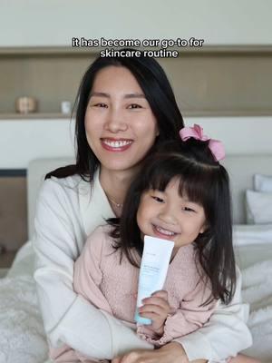 From dry to dewy - with a little help from iUNIK Beta-Glucan Moisture Cream💧 Even perfect for the sensitive skin of my little one. @iUNIK @STYLEKOREAN  #iunik #betaglucan #iunikbetaglucan #BGcream #moisture  #hydration #glowuptips #sensitiveskin