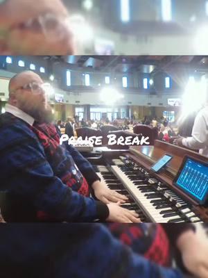 Praise Break #COGIC  #gospel #organ #hammondorgan #hammond #gospelorgan #cogic #shout #worship #worshiporgan 