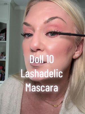 Doll 10 Lashadelic Eye Opening Mascara! Infused with mushroom extract, rice bran, and natural waxes to nourish the lashes. It gives a fluttery, eye opening effect like falsies. #doll10 #mascara #doll10 @Doll 10 Beauty #tiktokshopaffiliate #tiktokshopaffiliatejourney2024 #tiktokshopaffiliates #affiliatemarketing #TikTokShopCyberMonday #Fal|DealsForYou #TikTokShopHolidayHaul #TikTokShopBlackFriday 