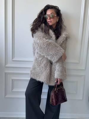 Staying cozy and cute for 2025 #outfit #fauxfur #jacket #style #wideleg #fy #kiz #shopping #hair 