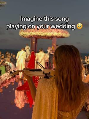 Aaj Sajeya 🥹 Imagine this song playing at you wedding 😍 #indianwedding #aajsajeya #viral #southasianweddings #indianbride #fyp #destinationwedding #indiansong #bollywood 