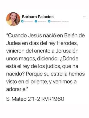 Los Sabios de Oriente 👑👑👑  después del nacimiento de Jesús, acudieron desde países lejanos para rendirle homenaje y entregarle regalos de gran riqueza simbólica para la época:  Oro, Incienso y Mirra 🎁🎁🎁 “Cuando Jesús nació en Belén de Judea en días del rey Herodes, vinieron del oriente a Jerusalén unos magos, diciendo: ¿Dónde está el rey de los judíos, que ha nacido? Porque su estrella hemos visto en el oriente, y venimos a adorarle.” ‭‭S. Mateo‬ ‭2‬:‭1‬-‭2‬ ‭ (RVR1960‬‬) Los sabios llevaron tres regalos con significados proféticos para la vida de Jesús 🌟  🎁 ORO como reconocimiento de su deidad: JESÚS, el Rey de Reyes!!! ❤️ 🎁 INCIENSO, se usaba en actos de adoración, como muestra de que JESÚS es digno de nuestra alabanza y adoración 🙌🏻 🎁 MIRRA, un ungüento que se usaba para los muertos en esa época, representando el sufrimiento que padecería y la muerte que sufriría ✝️  Los sabios fueron guiados a buscar al Rey de los judíos gracias a un milagroso acontecimiento estelar, la “Estrella de Belén”, a la que llamaron “Su estrella” (Mateo 2:2). Llegaron a Jerusalén y preguntaron por el nacimiento de Cristo, y los guiaron a Belén (Mateo 2:4-8). Ellos siguieron la guía de Dios con alegría (Mateo 2:10). Cuando llegaron a Belén, le dieron regalos muy costosos a Jesús y lo adoraron. En un sueño, Dios les advirtió que no debían regresar a Herodes, así que, desobedeciendo al rey, se fueron de Judea por otro camino (Mateo 2:12). Por lo tanto, los sabios eran hombres que  1) Leyeron y creyeron la Palabra de DIOS 2) Buscaron a Jesús 3) Reconocieron el valor de Cristo 4) Se humillaron para adorar a Jesús 5) Obedecieron a DIOS antes que a los hombres.  Eran hombres sabios !!!  ¿Si tuvieras la oportunidad de entregarle hoy un regalo a JESÚS que no sea material cuál le darías ? Yo le entregue a mi Único Salvador Señor JESÚS ❤️el control de mi vida, mi corazón y mi agradecimiento eterno 🎁🎁🎁 #ReyesMagos #DiaDeReyes #ReyDeReyes #SeñorJesus #Inspiration #Inspiracion #SerMejorQueAyer #BarbaraPalacios #MissUniverse #Speaker #Author #Evangelista #Conferencista #LifeCoach #InspiradoraUniversal  #AtreveteASerBarbara 🎁