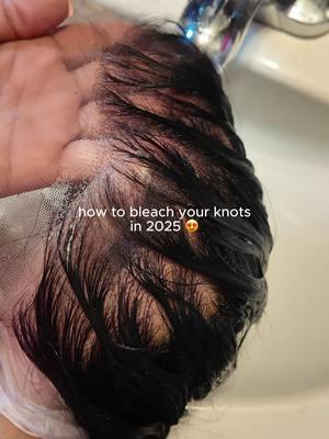 how to bleach your knots in 2025 💎  backup page: @CHYSWORLD 💎🎀  #wigtutorial #wigcustomization #foryourpage #bleaching #bleachingknots #fyp 