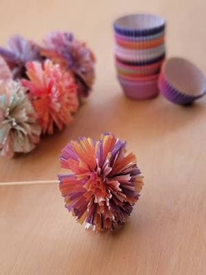 Cupcake Liner Flower  #createdbyandi #tutorial #flower #gift #decor #DIY #easy #craft #fy #idea #giftideas #fyp #reel #mothersday #mothersdaygift #virág #dísz #diycraft #easycraft #reels #instagram #handmade #homedecor #fy #anyáknapja #flowers #floral #ValentinesDay #papercrafts #cupcakeliner #paperflowers #reelstiktok #fypシ 