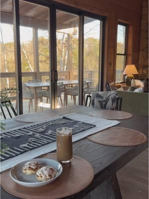 my kind of morning ☕️ #cinnamonroll #icedcoffee #latteathome #cabinlife #mountainlife #gatlinburg #pigeonforge #getawayhouse 