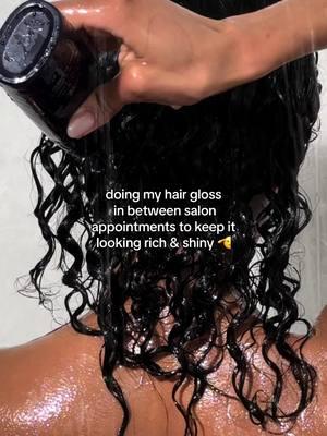 the easiest way to maintain glossy hair all season 🖤 #HairProducts #ShinyHair #FrizzFree #HairInspo #HairTransformation #GoodHairDays #HairHealthFirst #GlowUpWithHair #Oribe #OribeObsessed