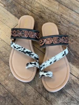 Leather and cowhide sandals #leather #sandals #western #cowhide #westernstyle #westernboutique 