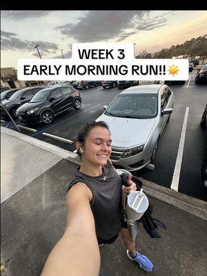 ITS OFFICIALLY WEEK 3! We are back on schedule and ready to conquer this week! 89 days till race day!🎉💪🏼 #runna #10k #slowrunnersclub #runtok #marathontraining #25yearold #newyearsresolution 