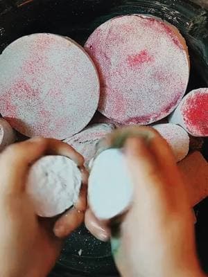 Live Clip! This is the mix from the sand bombs I did. I definitely had to add more chalk and babypowder to see if that will give me the texture I want. #nocrushleftbehind #sunshineasmr__ #Asmr #fyp 