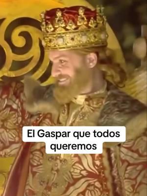 El Gaspar español lo vuelve hacer y es que viral nuevamente y se trata del actor @beltraniraburu  Iraburu, quien ha sido considerado el «Rey más guapo» por muchos madrileños, se convirtió nuevamente en el centro de atención, no solo por su atractivo físico, sino también por su elegante y carismática forma de saludar a los espectadores. En su carroza, mitad pájaro y mitad avión, Gaspar lanzó besos al público, lo que rápidamente se convirtió en tendencia en redes sociales #gaspar #madrid #españa #2025 #iraburu